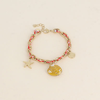Bracelet - chaîne et cordon tressé, 3 pampilles (étoile de mer, coquillage émaillé et coquillage) 16,5+3 cm