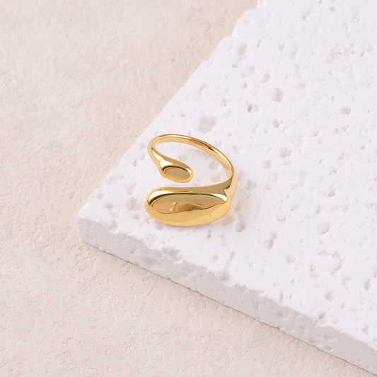Bague fine avec 2 pièces ovales lisses