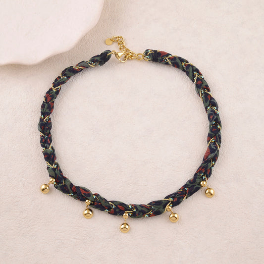 Collier en tissu avec pièces rondes