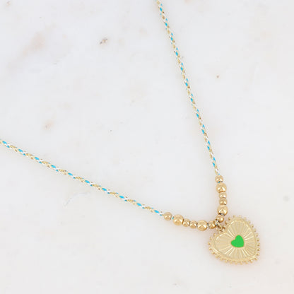 Collier sur cordon avec boules et pampille cœur émaillée