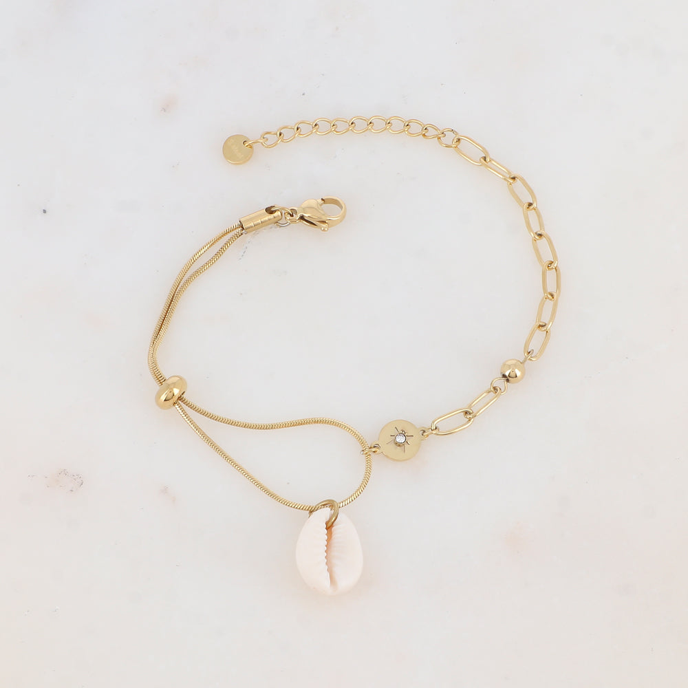 Bracelet en maille avec pendant cauri, pièce ronde strass, étoile, petite boule et rondelle