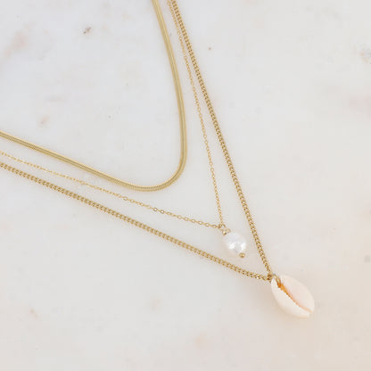 Collier 3 rangs avec maille, cauri naturel et perle d'eau douce (38/44/50+7CM)