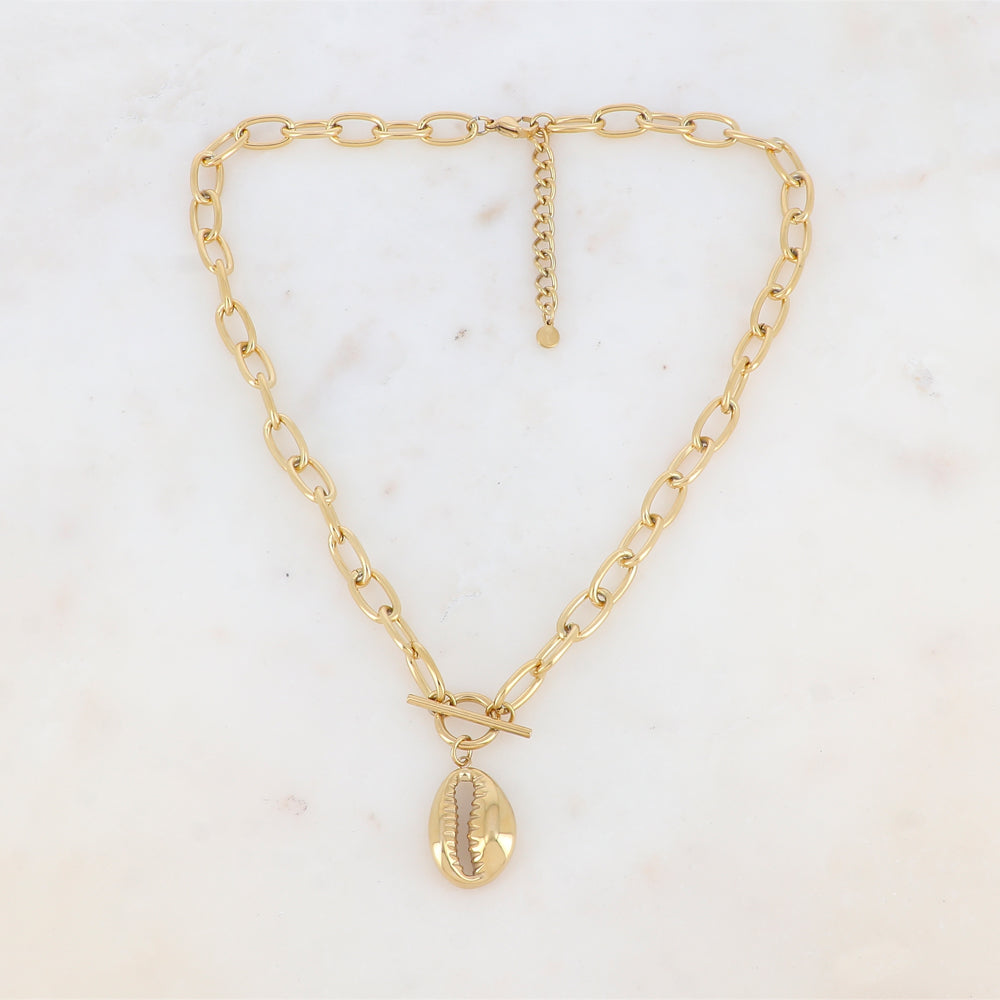 Collier en maille avec pendentif cauri (45+5CM)