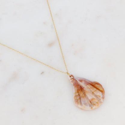 Collier avec pendentif en résine forme coquillage (40+5CM)