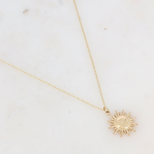 Collier avec pendentif forme soleil texturé (40+5CM)