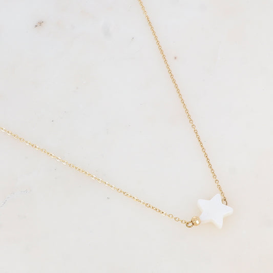 Collier avec pendentif étoile en nacre (38+7CM)