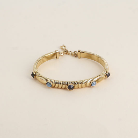 Jonc strié - monture dorée - orné de cristaux de Swarovski® PP20- Denim blue & Jet
