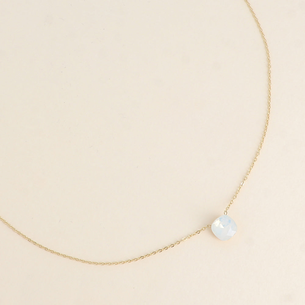 Collier - maille forçat, orné de cristaux de Swarovski® - White opal 38+5 cm - Diamètre du cristal: 8mm