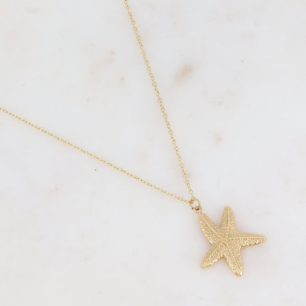 Collier avec pampille forme étoile de mer texturée