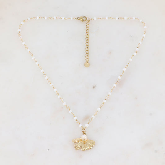 Collier avec perle en pâte de verre, pampille feuille de ginkgo et perle d'eau douce (38+5CM)