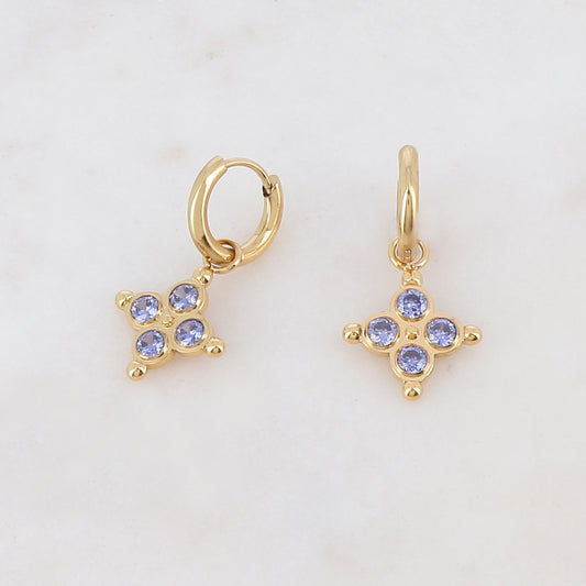 Créoles pendantes avec 4 strass 1,35 x 2,1 cm.