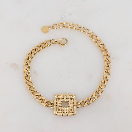 Bracelet maille avec pièce carrée ajourée