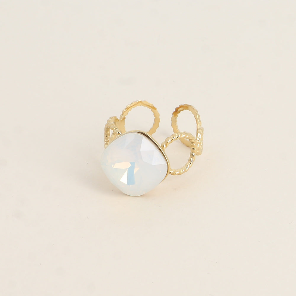 Bague - anneau aux cercles striés et orné de cristaux de Swarovski® - Cristal white opal