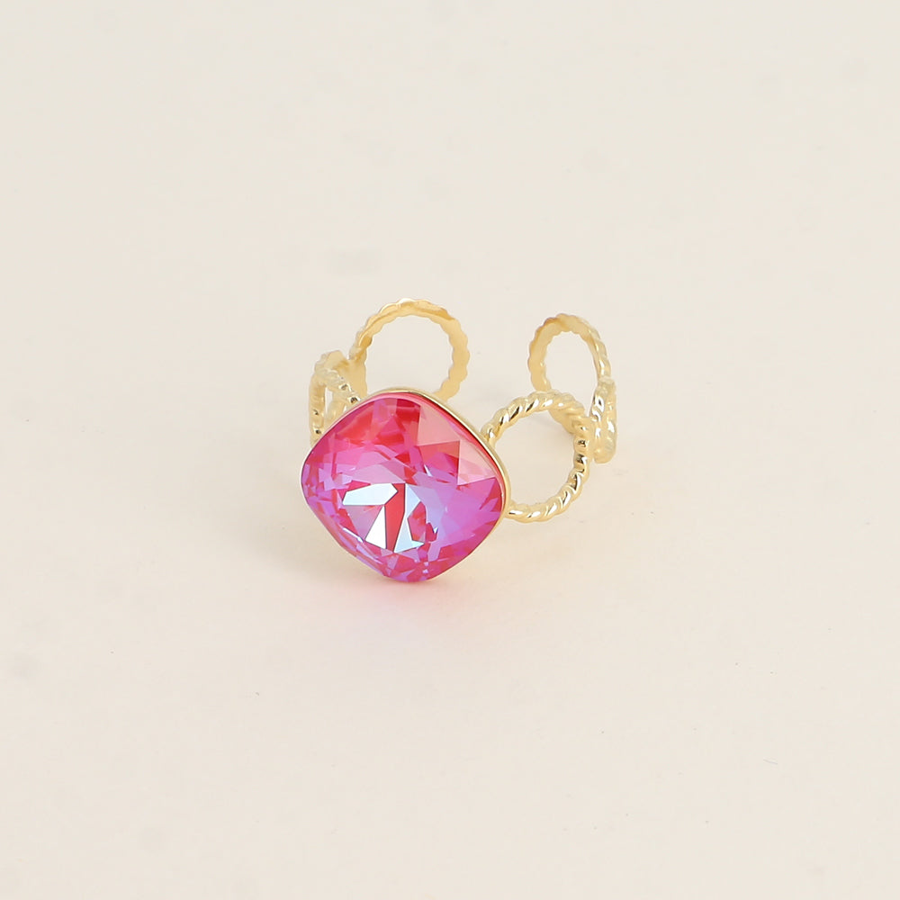 Bague - anneau aux cercles striés et orné de cristaux de Swarovski®