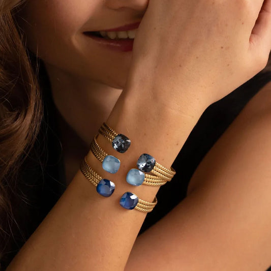 Jonc orné de cristaux de Swarovski® - Mint green Dimensions du jonc : 6 x 5 cm - Hauteur du jonc: 8 mm - Dimensions des cristaux : 12 x 12 mm