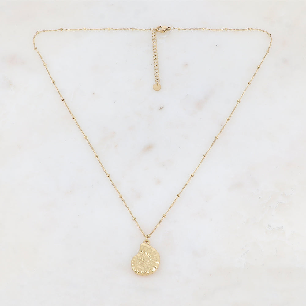 Collier avec pendentif forme coquillage (50+5CM)