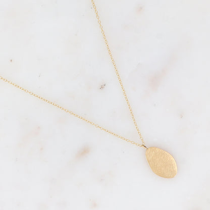 Collier avec pampille géométrique effet brossé (40+5CM)
