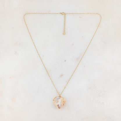 Collier avec pendentif forme cœur bombé en résine (55+5CM)