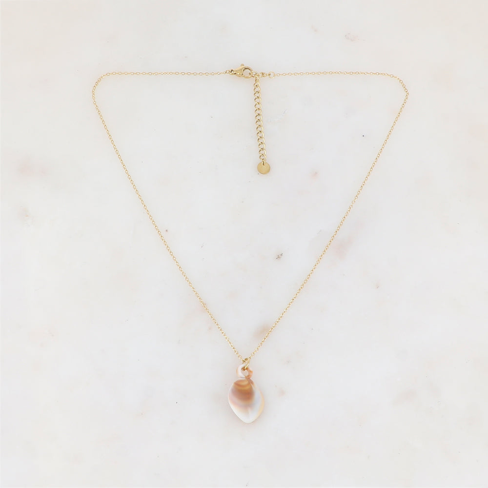 Collier avec pendentif géométrique en résine (40+5CM)