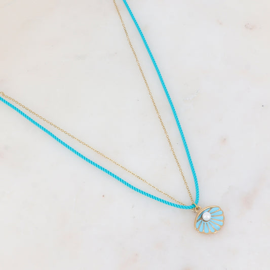 Collier 2 rangs chaine et cordon coloré avec coquillage émaillé et perle en résine