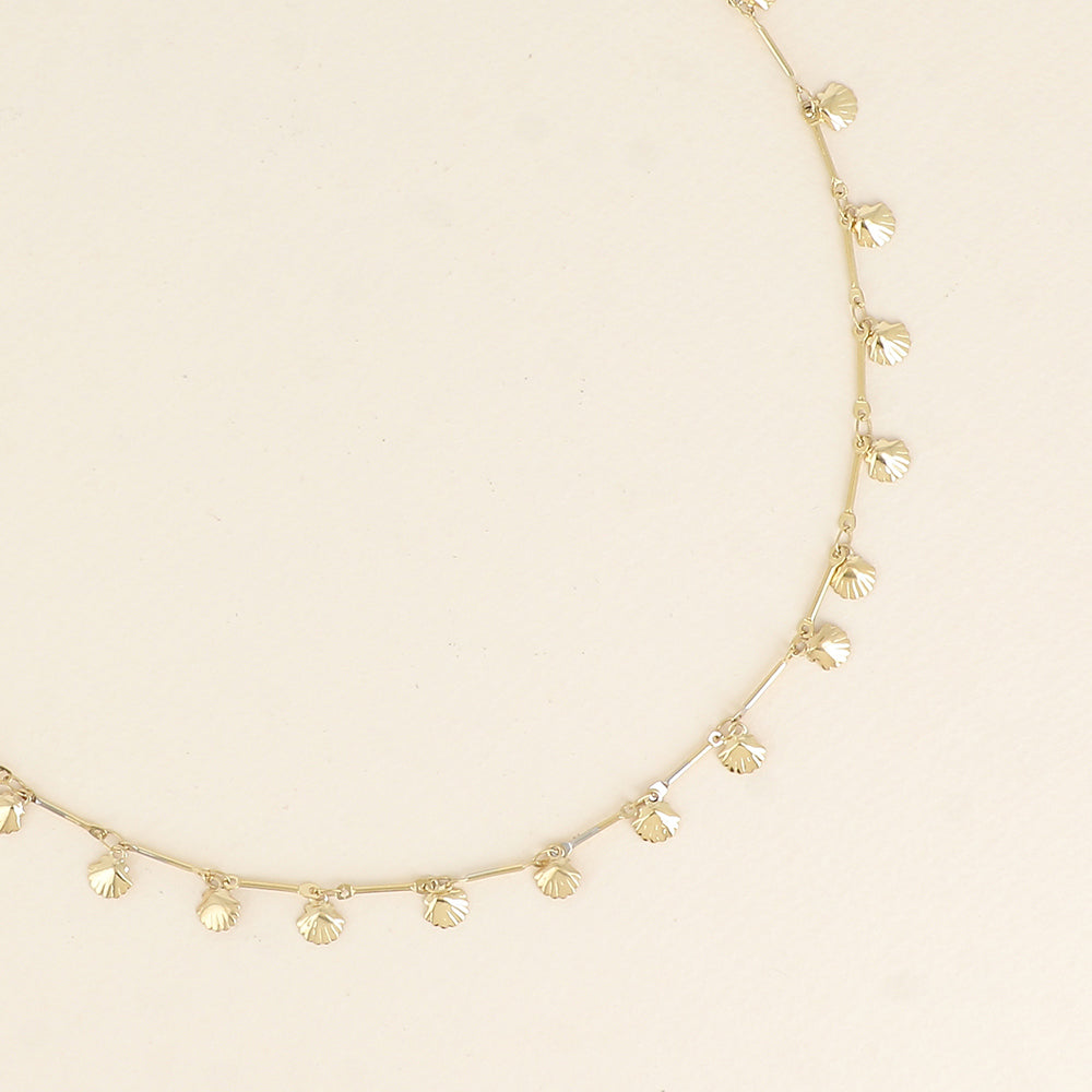 Collier - maille tiges et petits coquillages 40+7 cm