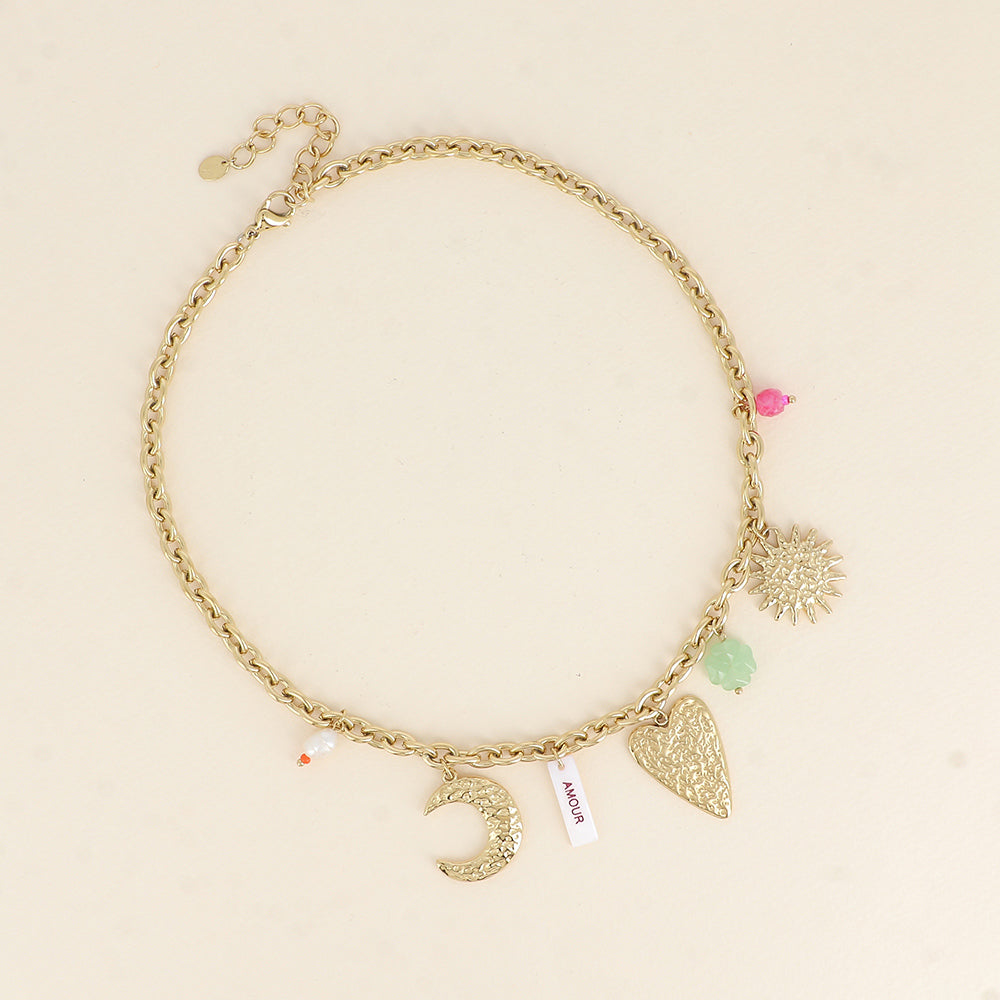 Collier - plaquette nacrée avec inscription "AMOUR" en émail, soleil, lune, cœur, trèfle 40+5 cm