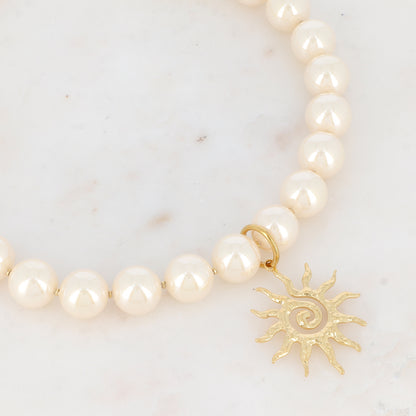 Collier avec perles en résine effet nacré et soleil (41+3CM)
