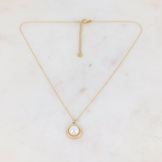 Collier avec pendentif demi-boule en résine effet nacré (40+5CM)
