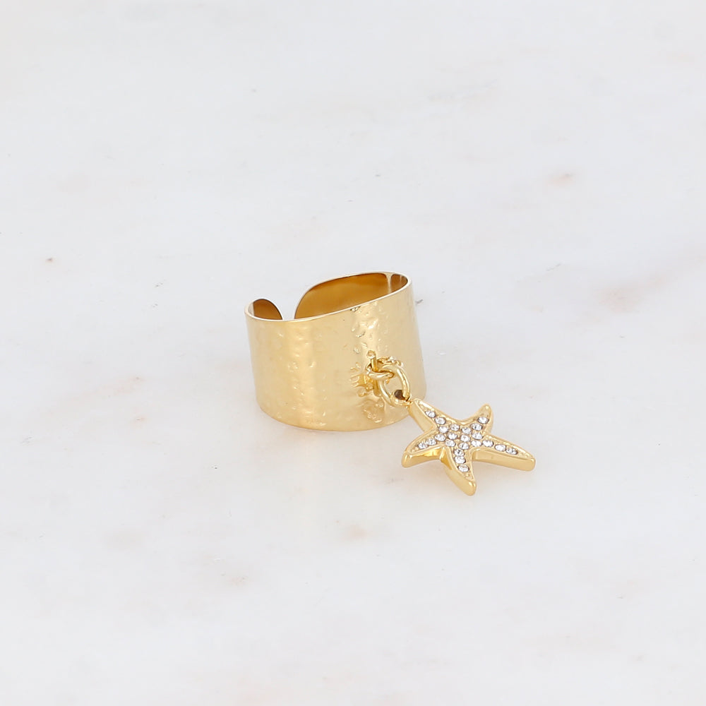 Bague martelée avec pampille étoile de mer strassée