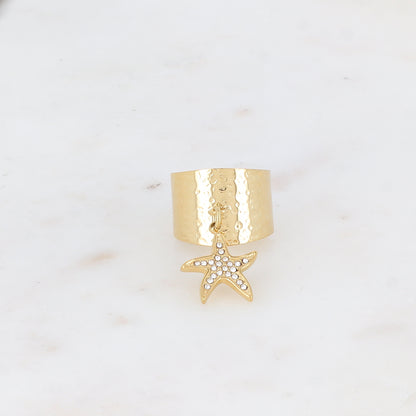 Bague martelée avec pampille étoile de mer strassée