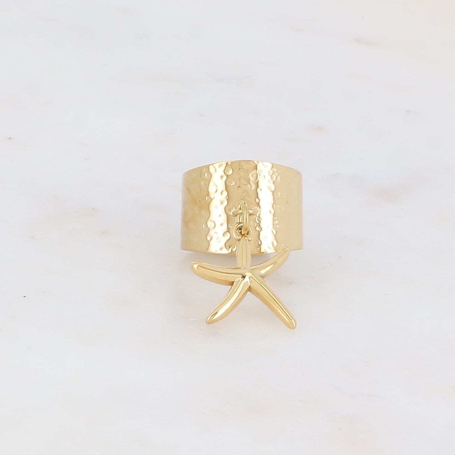 Bague martelée avec pendentif forme étoile de mer lisse