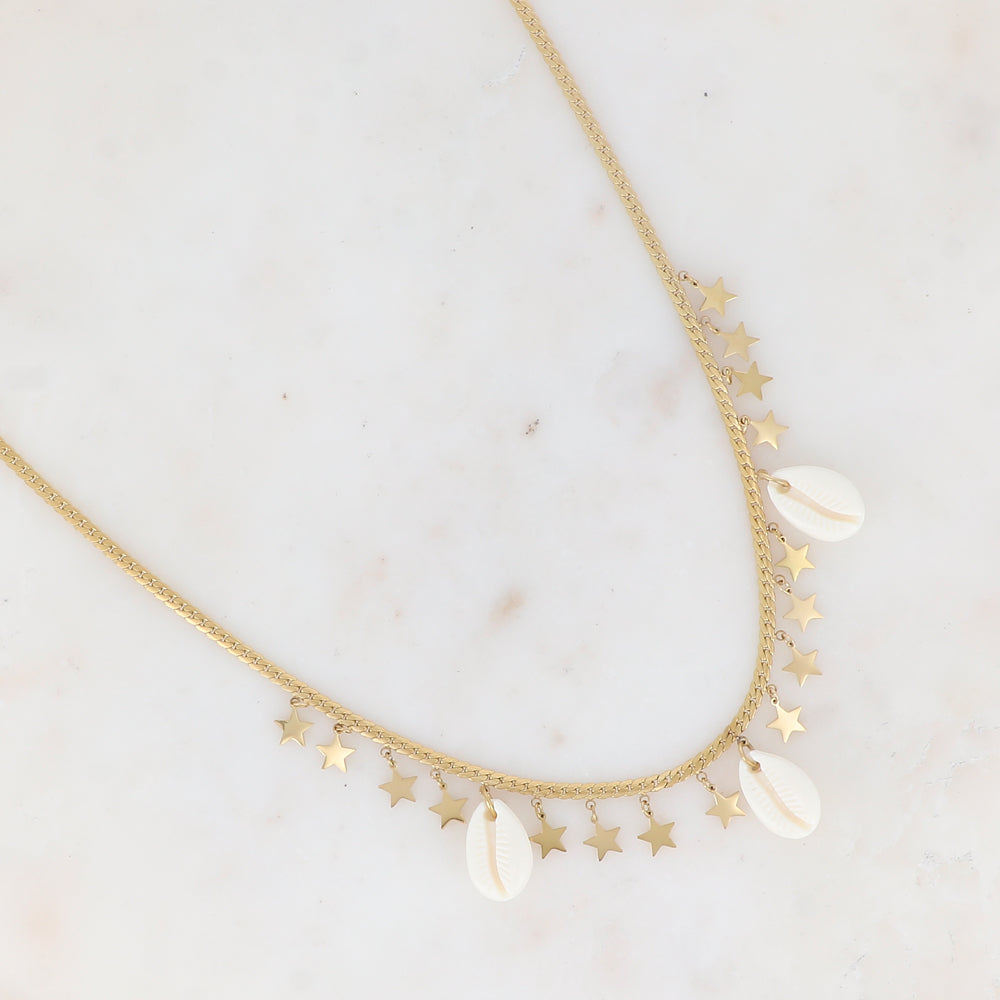 Collier en maille plate avec pampilles étoiles et cauris en résine (38+5CM)