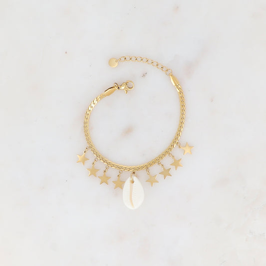Bracelet en maille plate avec pampilles étoiles et cauri en résine