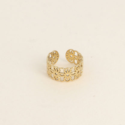 Bague - motifs floraux ajourés