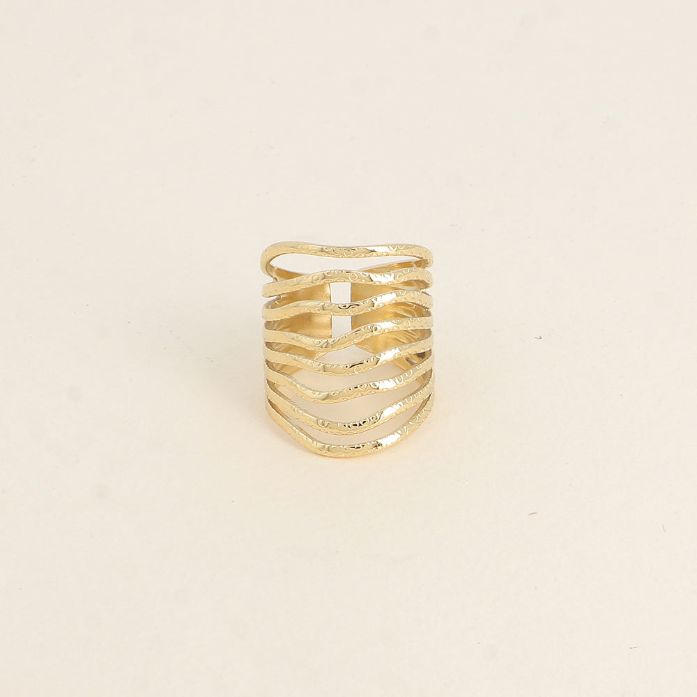 Bague large - 8 anneaux ondulés aux petits cercles gravés
