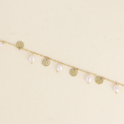 Bracelet - pampilles martelées et perles de résine blanche (16,5+3 cm)