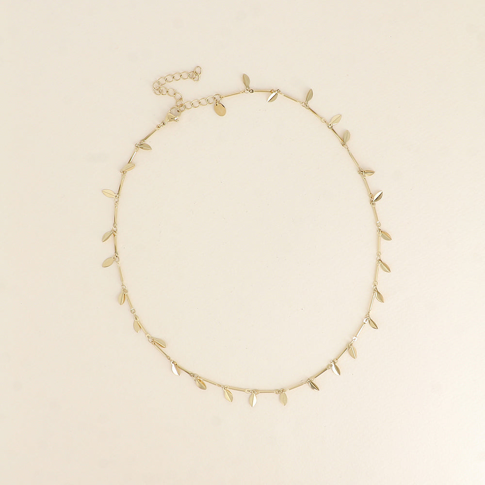 Collier - maillons cylindriques et de pétales pendantes 40,5+7 cm