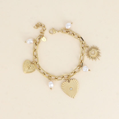 Bracelet - maillons ovales, breloques cœurs, perles de résine blanche (16,5+3 cm)