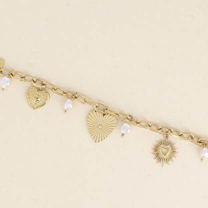 Bracelet - maillons ovales, breloques cœurs, perles de résine blanche (16,5+3 cm)