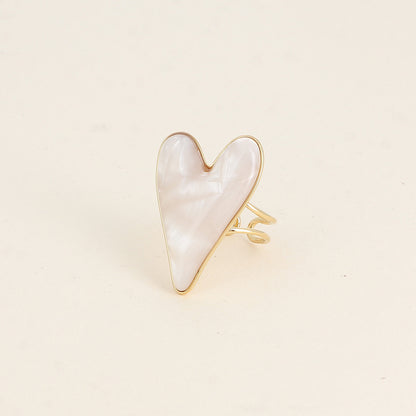 Bague - cœur en résine beige