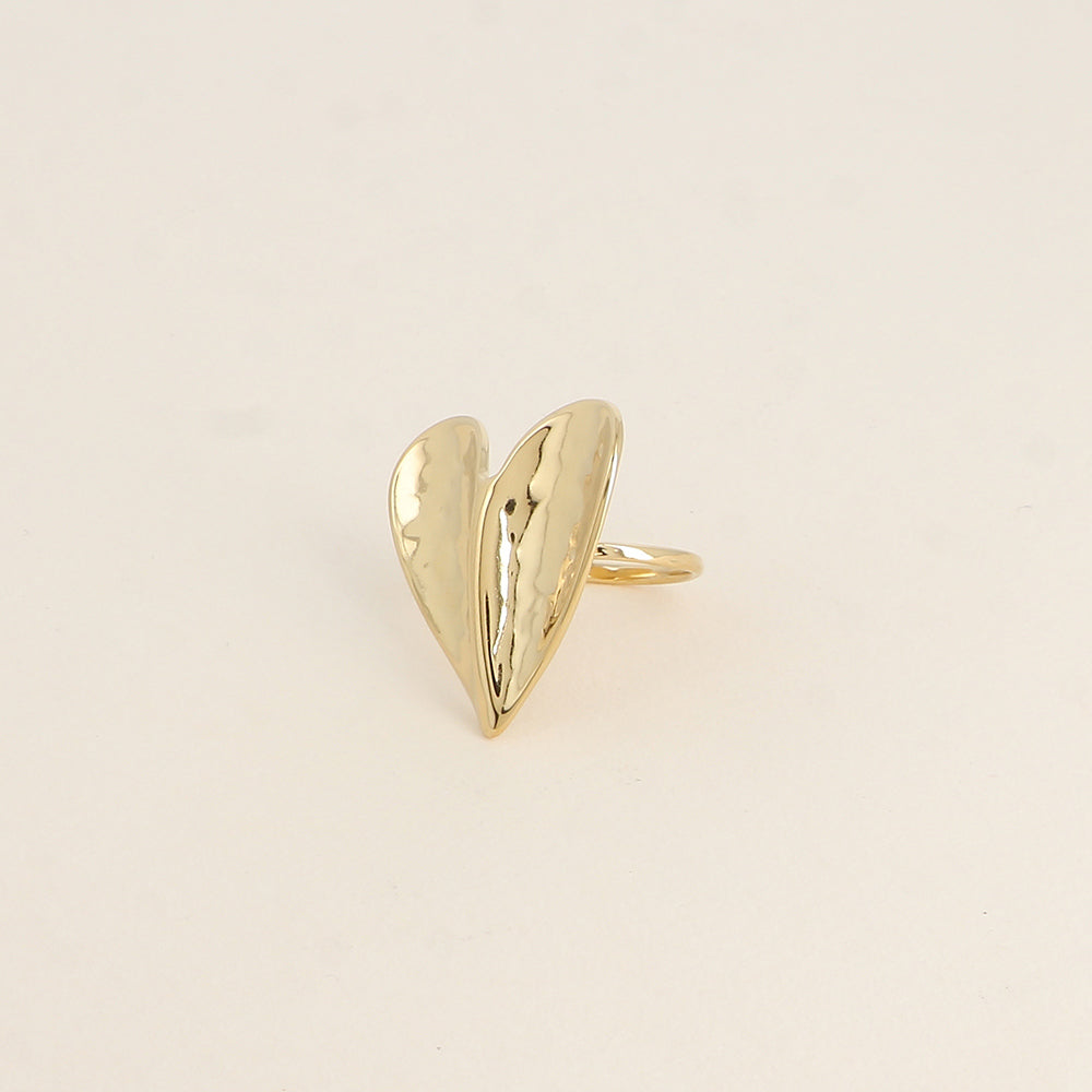 Bague - grand cœur incurvé et texturé