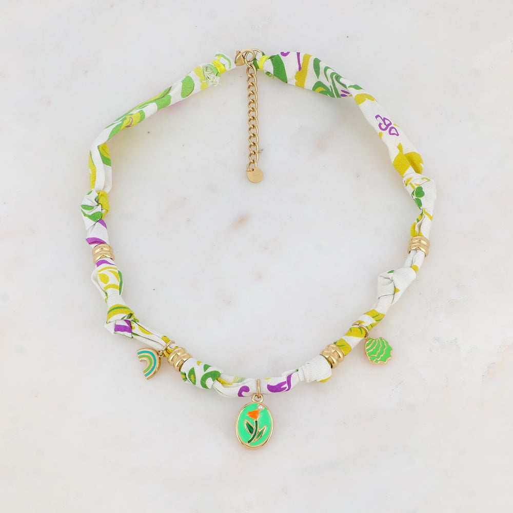 Collier sur ruban avec arc-en-ciel émaillé, pendentif ovale avec motif fleur orné d'une perle en résine effet nacré et coquillage émaillé 39+5 cm