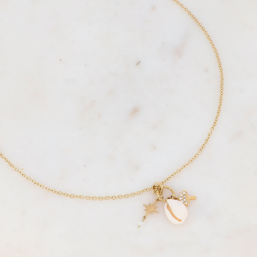 Collier en maille avec champignon strassé, cauri naturel, étoile du nord et perle en pierre naturelle (50+5CM)