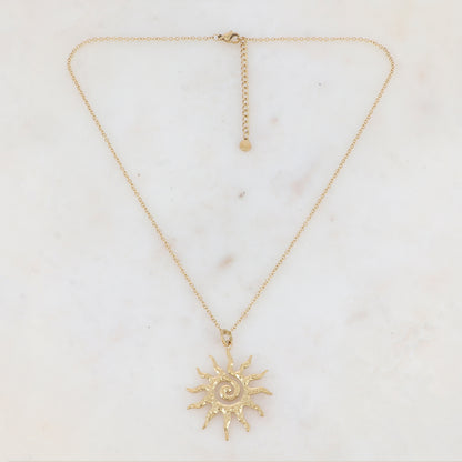 Collier doré avec soleil texturé 45+5 cm