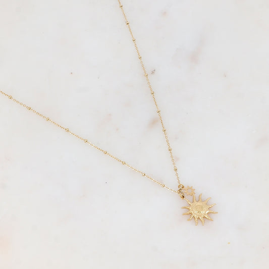 Collier doré avec pendentif forme soleil 45+5 cm