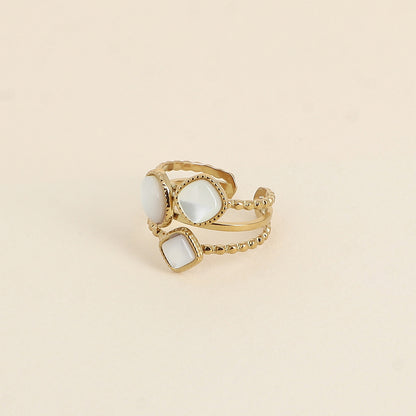 Bague - 3 anneaux effet mil grain et 3 nacre blanches