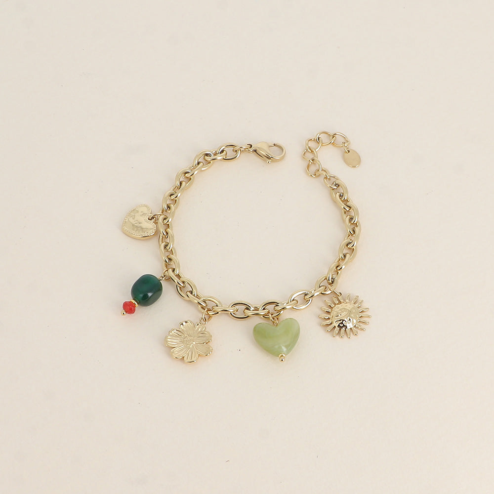 Bracelet - fleurs, cœurs en résine vert et acier, perles (17+3 cm)