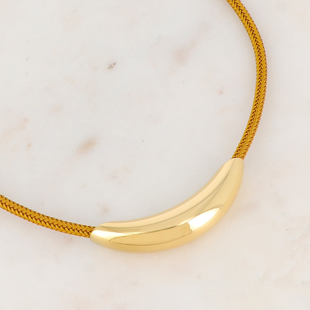 Collier sur cordon avec pièce dorée 40+5 cm