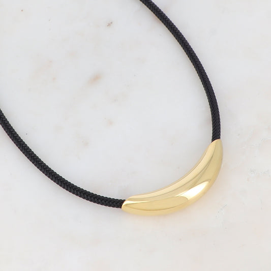 Collier sur cordon avec pièce dorée 40+5 cm