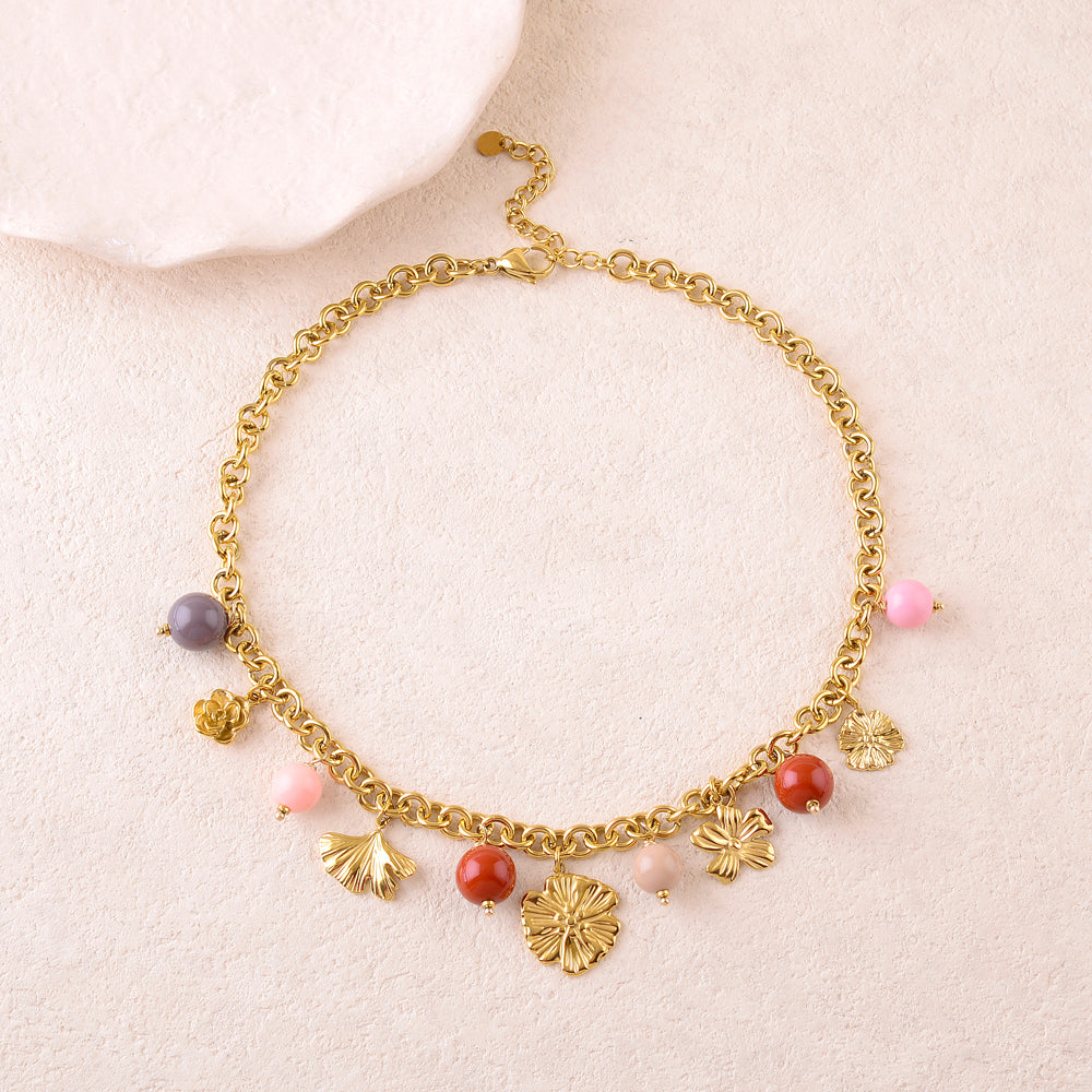 Collier en maille avec pampilles fleurs, feuille de ginkgo et perles en résine (40+5CM)